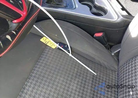 2019 Dodge Challenger Sxt Awd z USA, uszkodzony, nr VIN 2C3CDZGG7KH677865